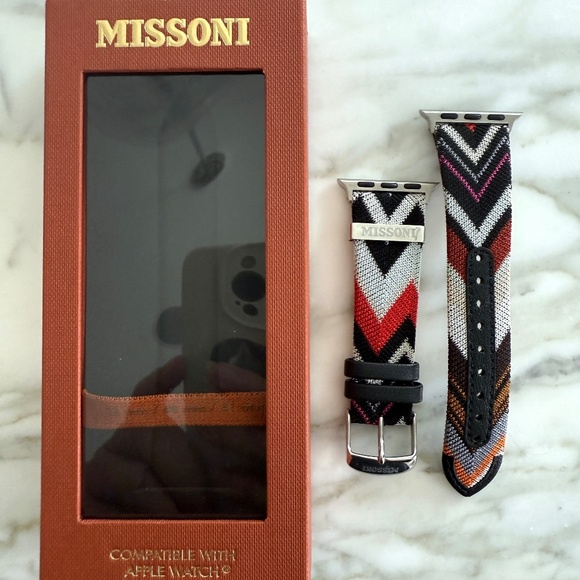 NWOT MISSONI WOVEN APPLE WATCH BAND - Picture 2 of 8